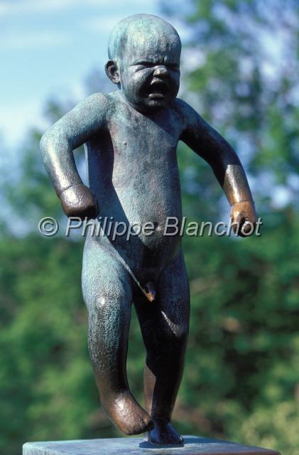 norvege 18.JPG - Sculpture du Parc de Vigeland (Vigelandsparken)Oslo, Norvège